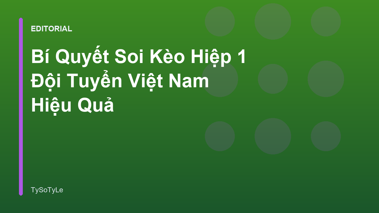 Cầu thủ đội tuyển Việt Nam thi đấu trên sân